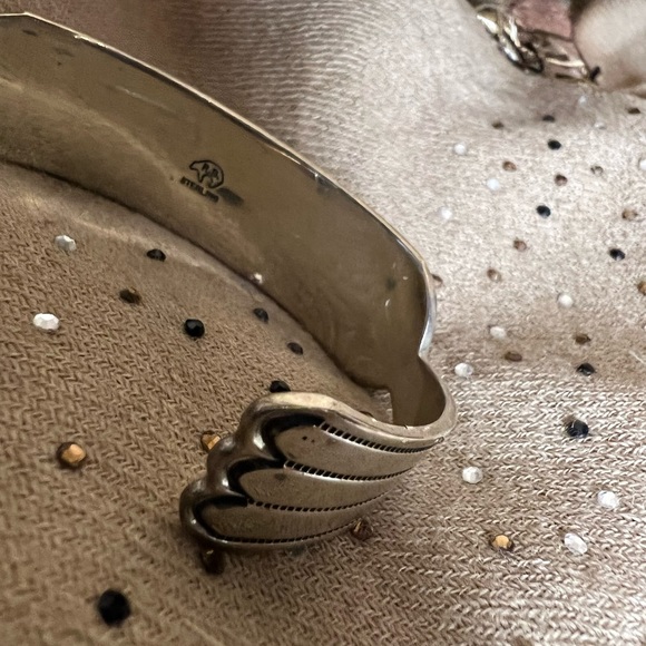 Coral and sterling silver Navajo RB stamped bracelet cuff - Picture 7 of 10